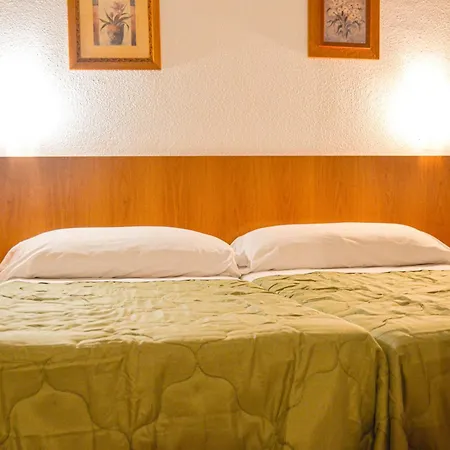 Hostal Gran Via Levante-2