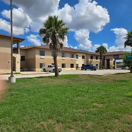 Karnes City Lodge-3