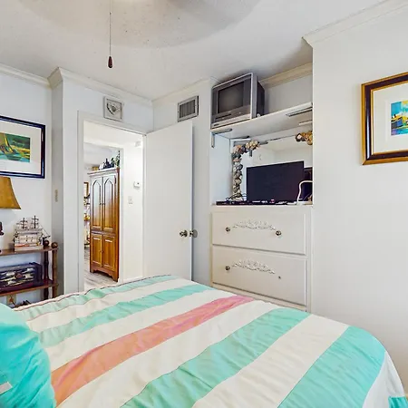 Beach Front #203-2