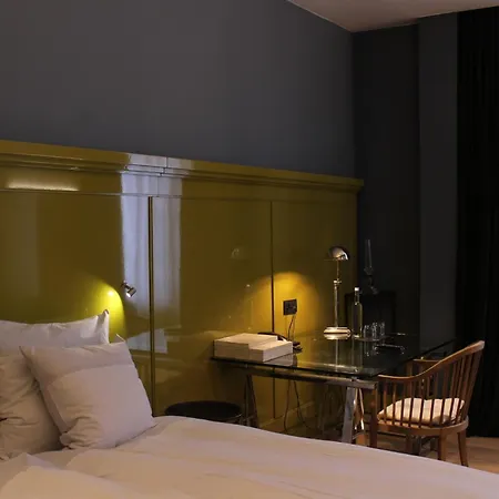 Les Nuits-3