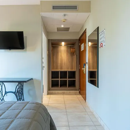 Hotel Montmar-3