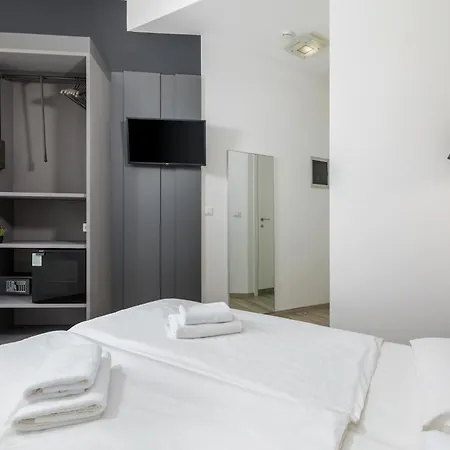 Boutique Suites Joyce-3