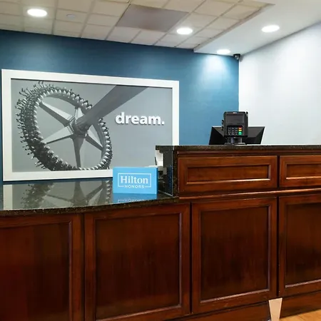 Hampton Inn Newport News-Yorktown-3