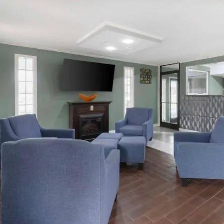 Downtown Inn & Studio Suites-3