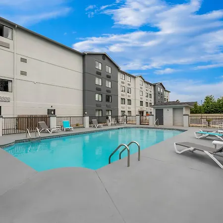 Spark By Hilton Biloxi Ocean Springs-3