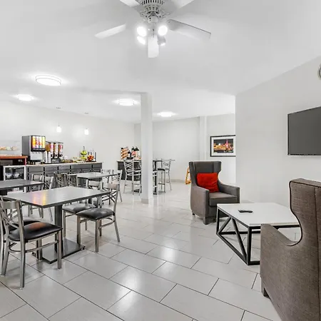 Mainstay Suites Madison Airport-3