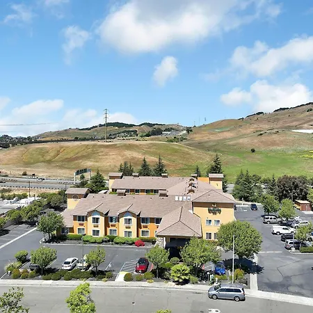 Quality Inn Near Six Flags Discovery Kingdom-Napa Valley-2