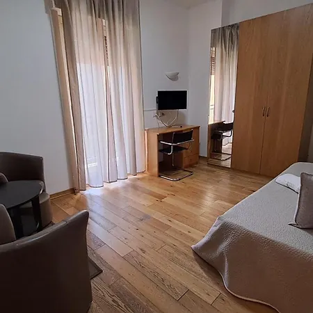 Hotel Del Viale-2