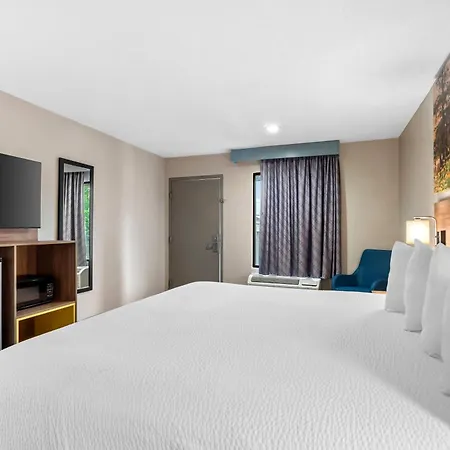 Days Inn By Wyndham Bainbridge-3