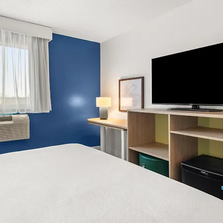 Spark By Hilton Eden Prairie-2