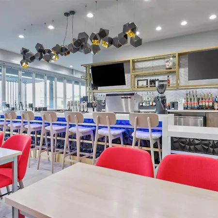 Home2 Suites By Hilton Paris-3