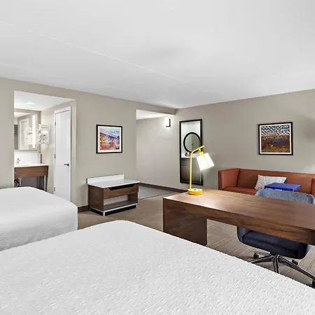 Hampton Inn & Suites Bolingbrook-2