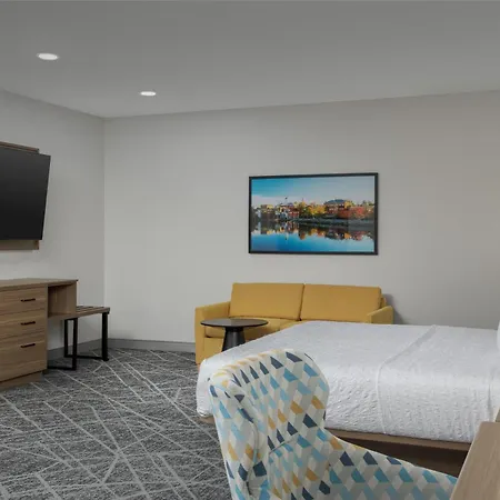 Hampton Inn & Suites Exeter-2