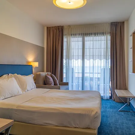 Hotel Desiree By Double Hospitality-2