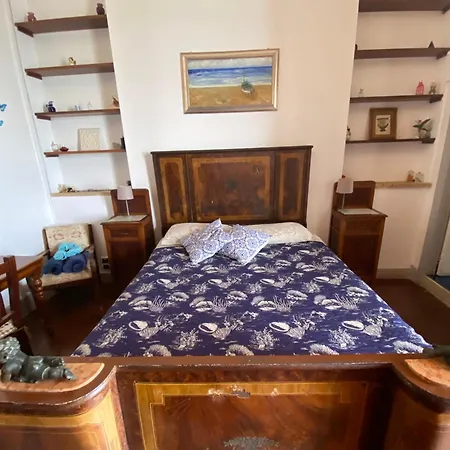 Teocle Beach Rooms-3