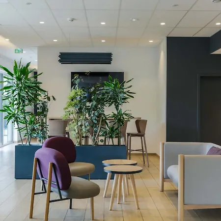 B&B Hôtel Thionville Centre Gare Porte du Luxembourg A31- Accueil de Nuit-3