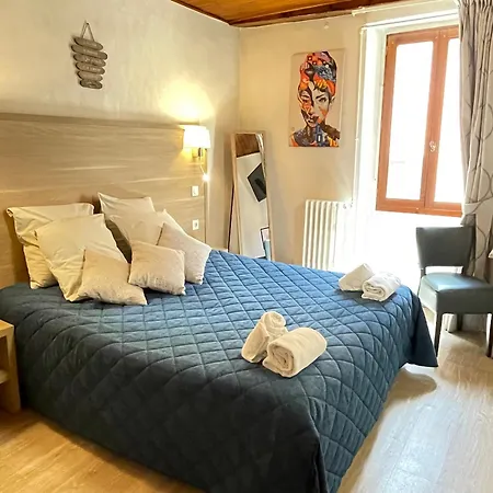 Hôtel Du Cheval Blanc Barcelonnette-3