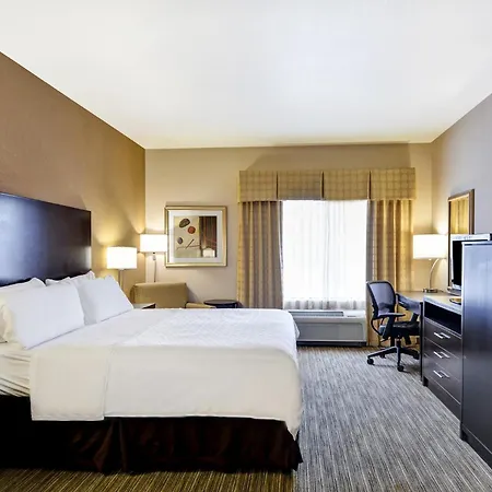 Holiday Inn Express Hotel & Suites Milwaukee-New Berlin By Ihg-2