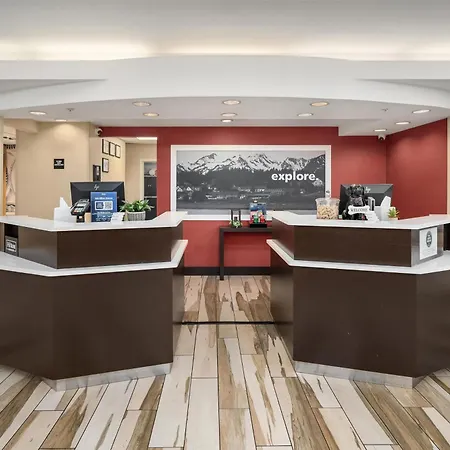 Hampton Inn & Suites Seattle North/Lynnwood-3