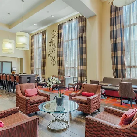 Hampton Inn & Suites Detroit/Airport Romulus-3