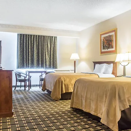 Quality Inn & Suites Palm Island Indoor Waterpark-2