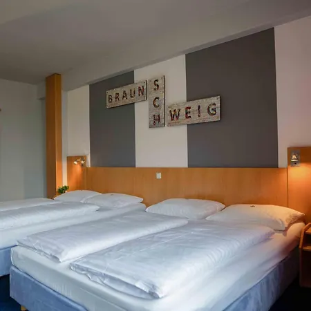 Plaza Inn Braunschweig City Nord-3