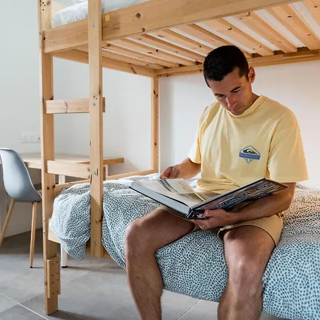 Ted Surf House-3