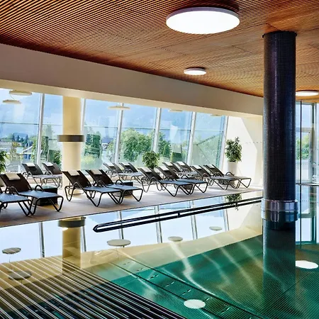 Four Points By Sheraton Panoramahaus Dornbirn-3