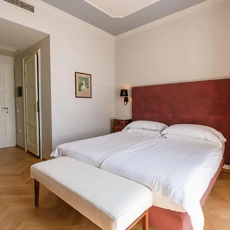 Hotel Monte Baldo E Villa Acquarone-3