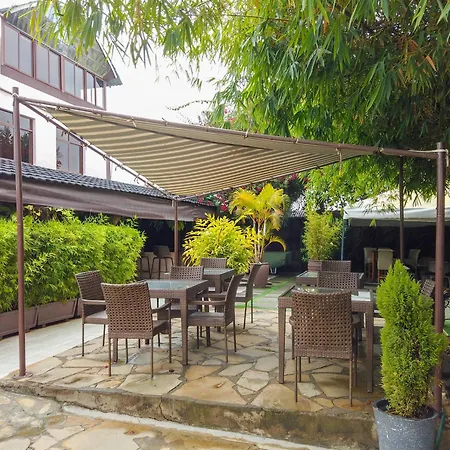 67 Airport Hotel Nairobi-2