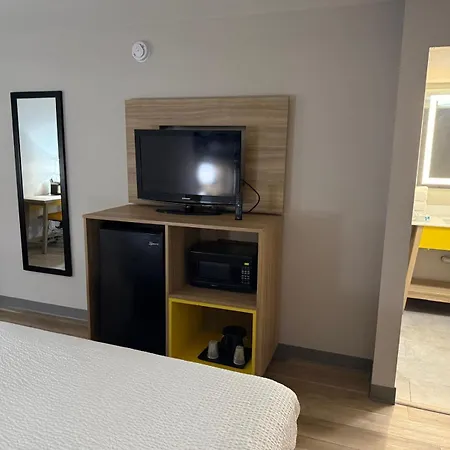 Days Inn By Wyndham Reno-2