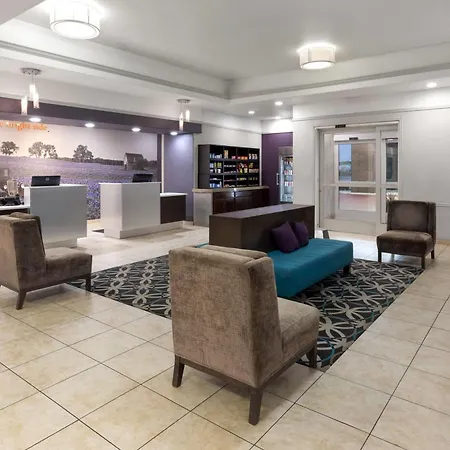 La Quinta By Wyndham Brownwood-3