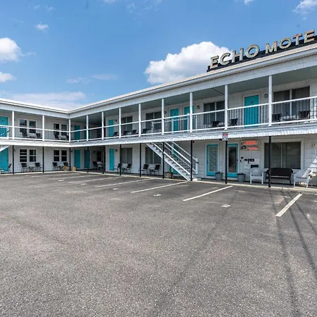 Echo Motel-3