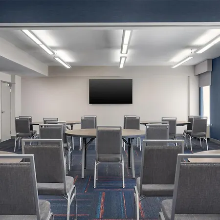 Hampton Inn Altoona-2