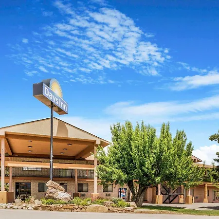 Days Inn By Wyndham Cortez-3