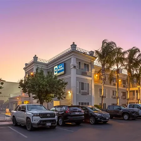 Best Western Luxury Inn-3