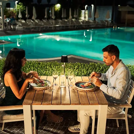Hotel Premiere Pool & Resort-3