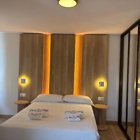 H Pelayo Isla Auto Check-In Rooms-3