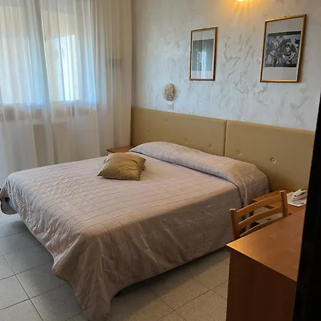 Hotel Touring-2
