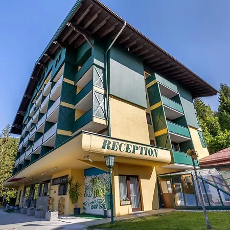 Alpine Club Resort-3