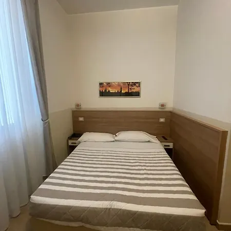 Hotel Montecarlo-2