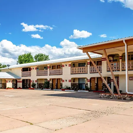 Travelodge By Wyndham Las Vegas Nm-3