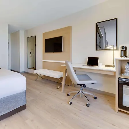Radisson Hotel Phoenix Airport-3