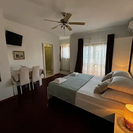 Apartments And Rooms Sinka-2
