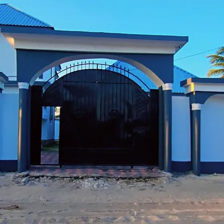 Chibuba Airport Accommodation-2
