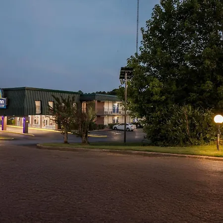 Days Inn By Wyndham Seneca-Clemson-2