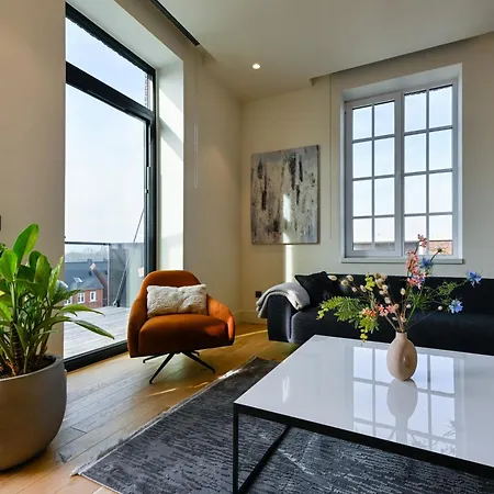 12, Apartments, 4-6 Pers, Central, Stunning View, Near Supermarket & Public Transport-2