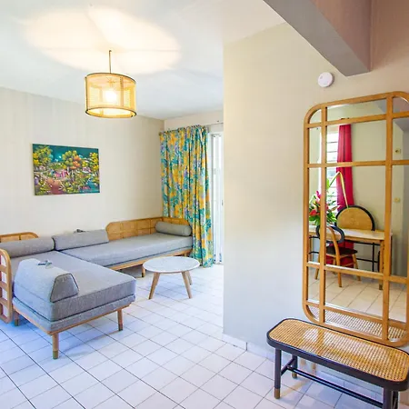 Résidence Le Vallon Guadeloupe Parc Piscine Appartements&Studios&Services hôteliers à la carte-3
