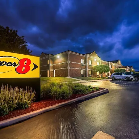 Super 8 By Wyndham Elgin-2