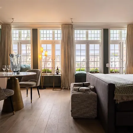 Rooms With A View-3
